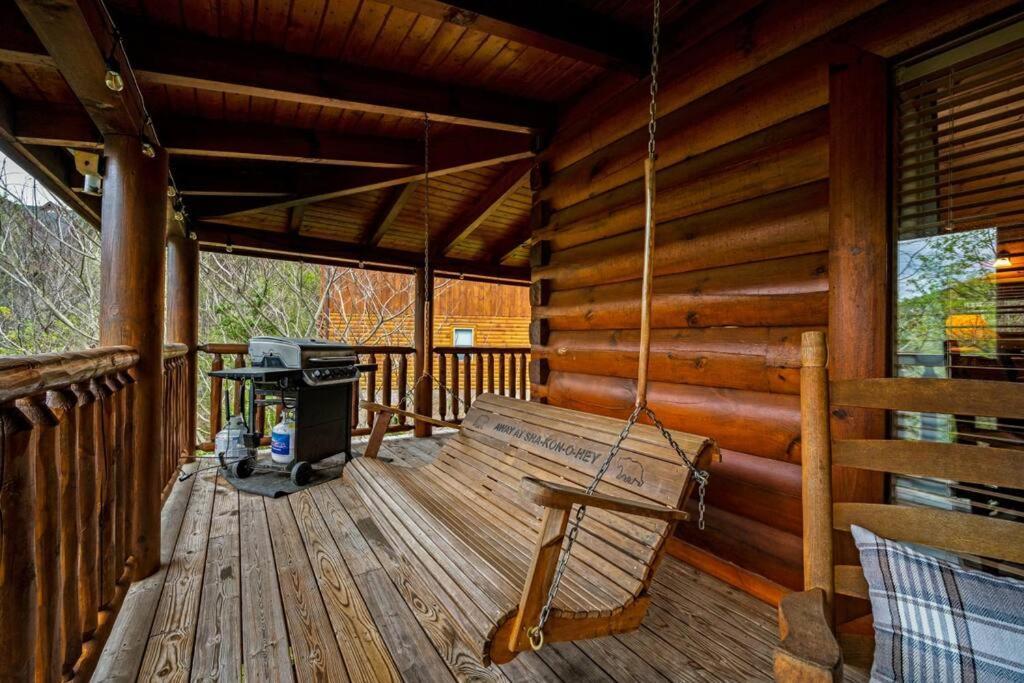 2-Bedroom Cabin With 2 Master Suites, Loft, Half-Bath And Hot Tub In A Serene Resort Setting Sevierville Zewnętrze zdjęcie