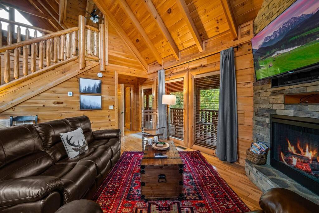 2-Bedroom Cabin With 2 Master Suites, Loft, Half-Bath And Hot Tub In A Serene Resort Setting Sevierville Zewnętrze zdjęcie
