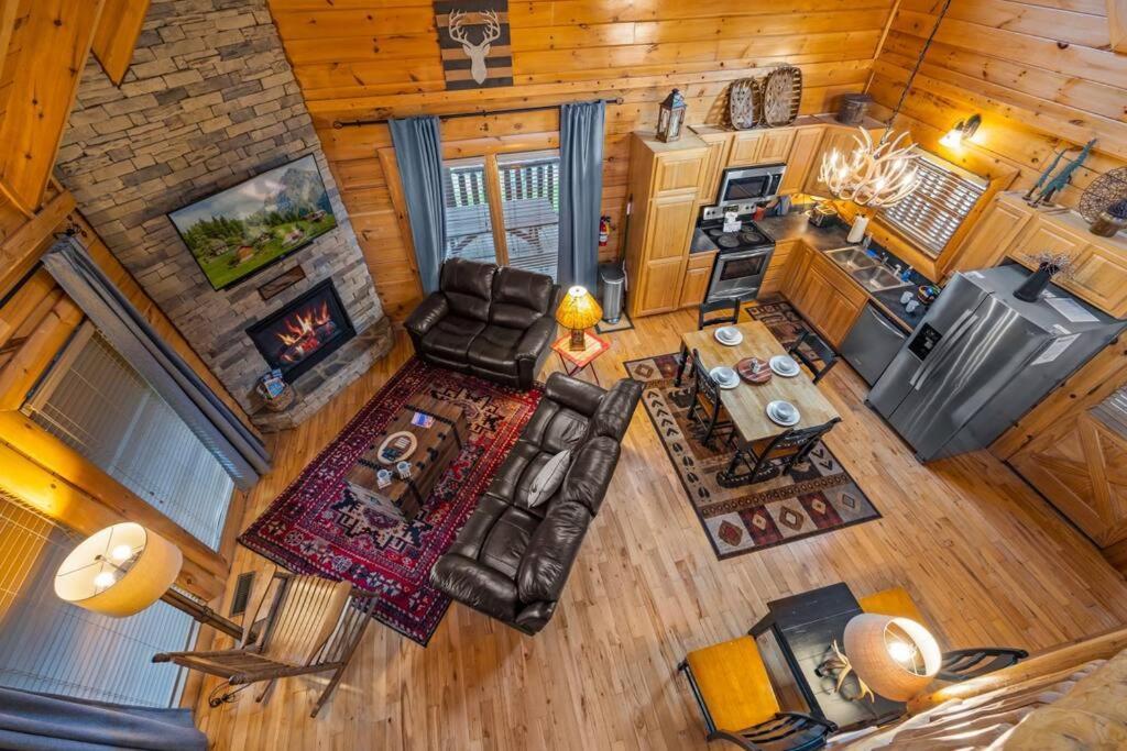 2-Bedroom Cabin With 2 Master Suites, Loft, Half-Bath And Hot Tub In A Serene Resort Setting Sevierville Zewnętrze zdjęcie