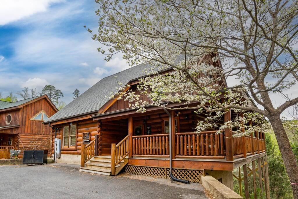 2-Bedroom Cabin With 2 Master Suites, Loft, Half-Bath And Hot Tub In A Serene Resort Setting Sevierville Zewnętrze zdjęcie
