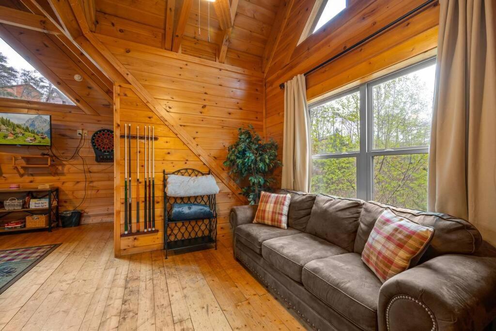 2-Bedroom Cabin With 2 Master Suites, Loft, Half-Bath And Hot Tub In A Serene Resort Setting Sevierville Zewnętrze zdjęcie
